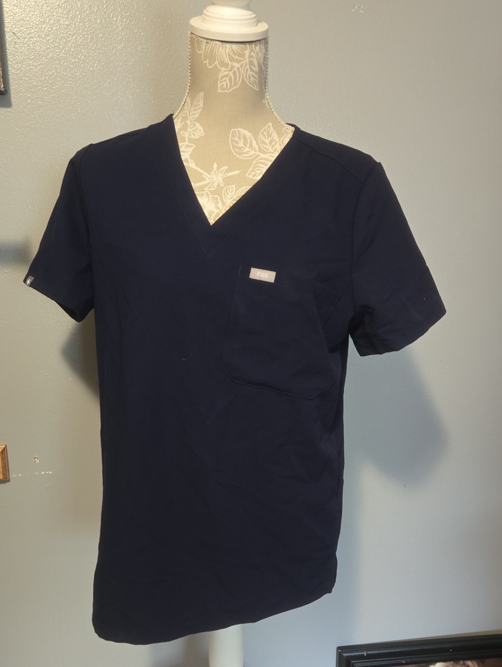 Figs Women's V-Neck Scrub Top in Navy Blue